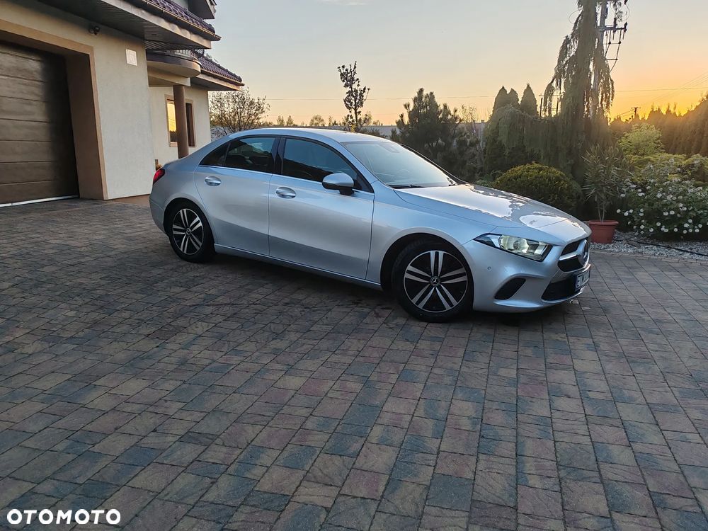 Mercedes-Benz Klasa A 180 d Edition 1 7G-DCT - 9