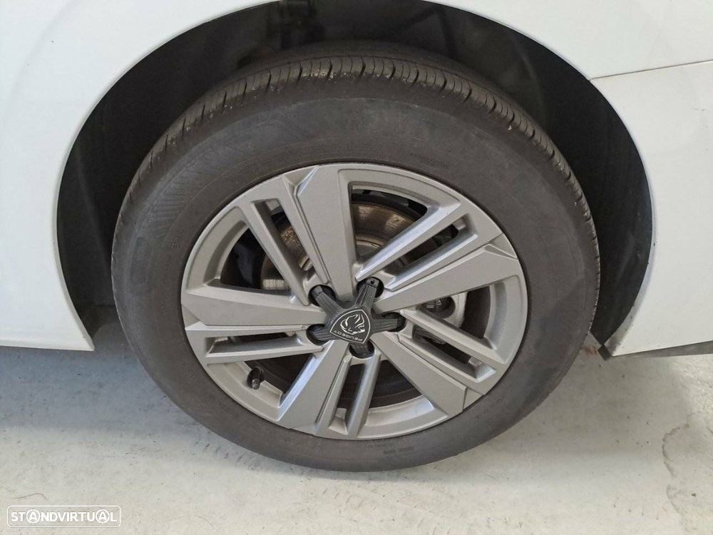 Peugeot 308 1.2 Hybrid Style e-DCS6 - 11