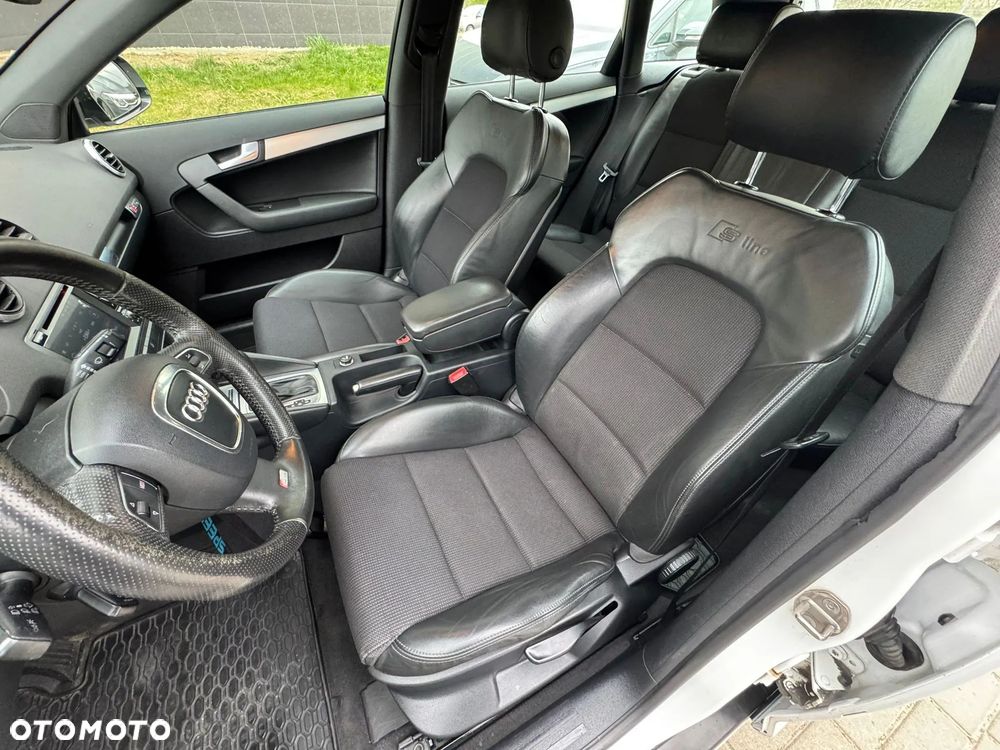 Audi A3 Sportback 2.0 TDI DPF Ambition S tronic - 13