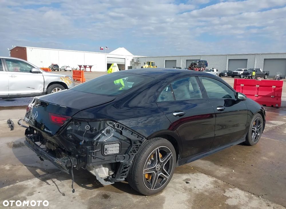 Mercedes-Benz CLA - 7