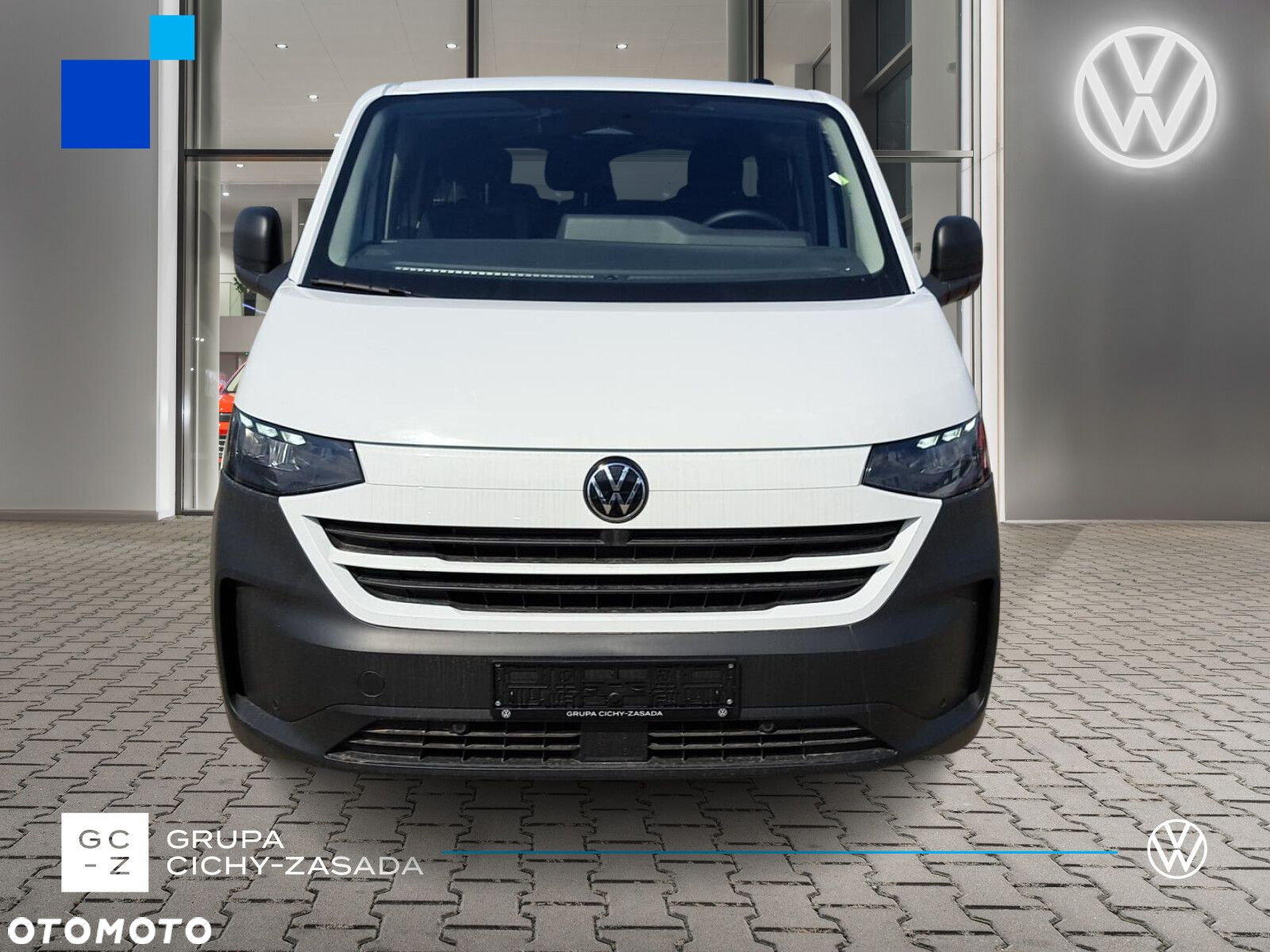 Volkswagen Caravelle - 8