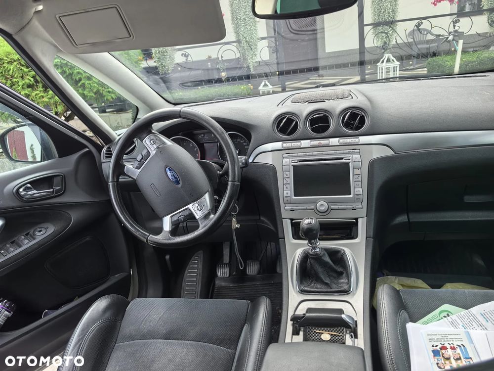 Ford S-Max 2.5 Titanium - 9