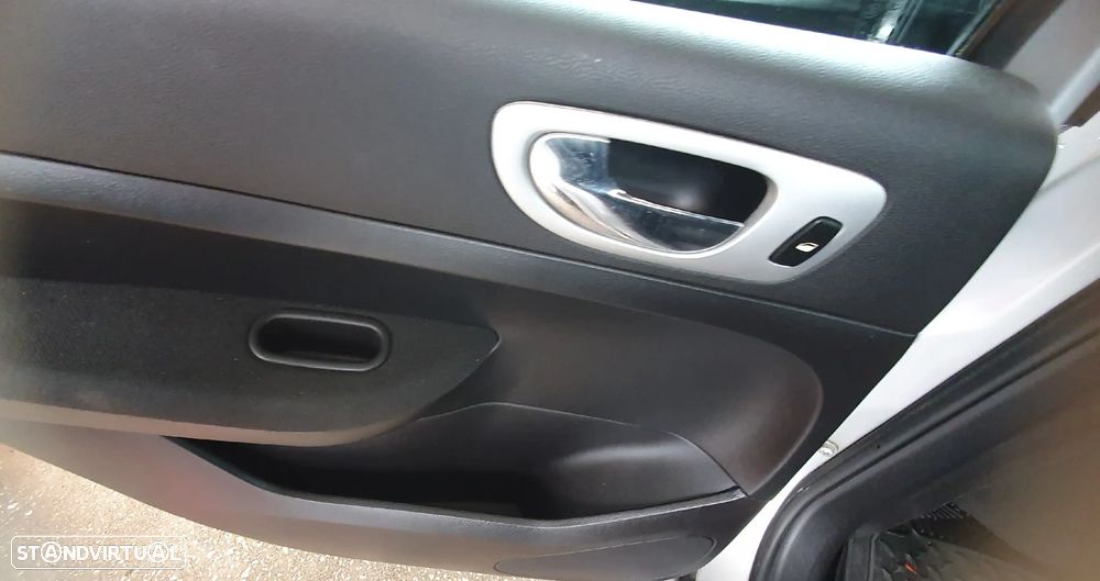 Peugeot 307 1.6 HDi Premium - 13