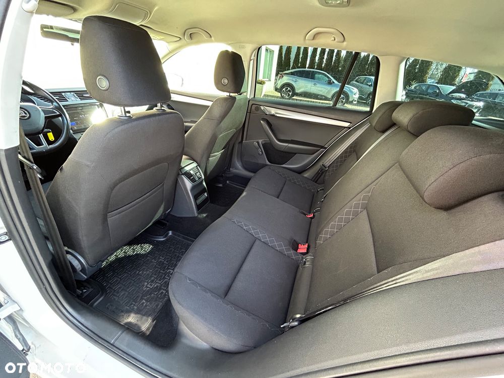 Skoda Octavia 1.6 TDI SCR Active - 6