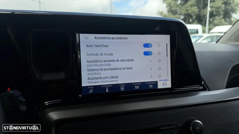 Ford Tourneo Courier 1.0 EcoBoost Titanium - 19
