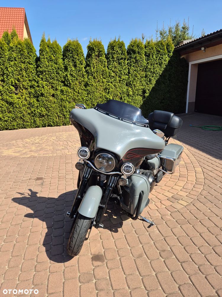 Harley-Davidson FLHT Electra Glide Standard - 16