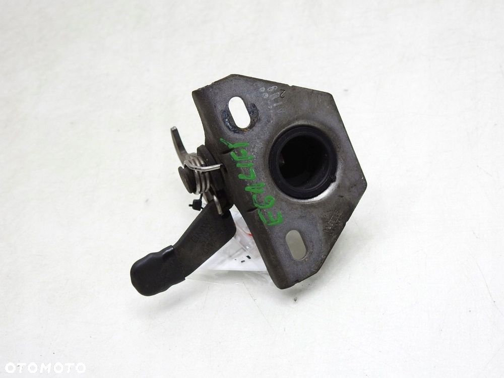 RYGIEL ZAMEK MASKI BMW E60 E61 LIFT - 2