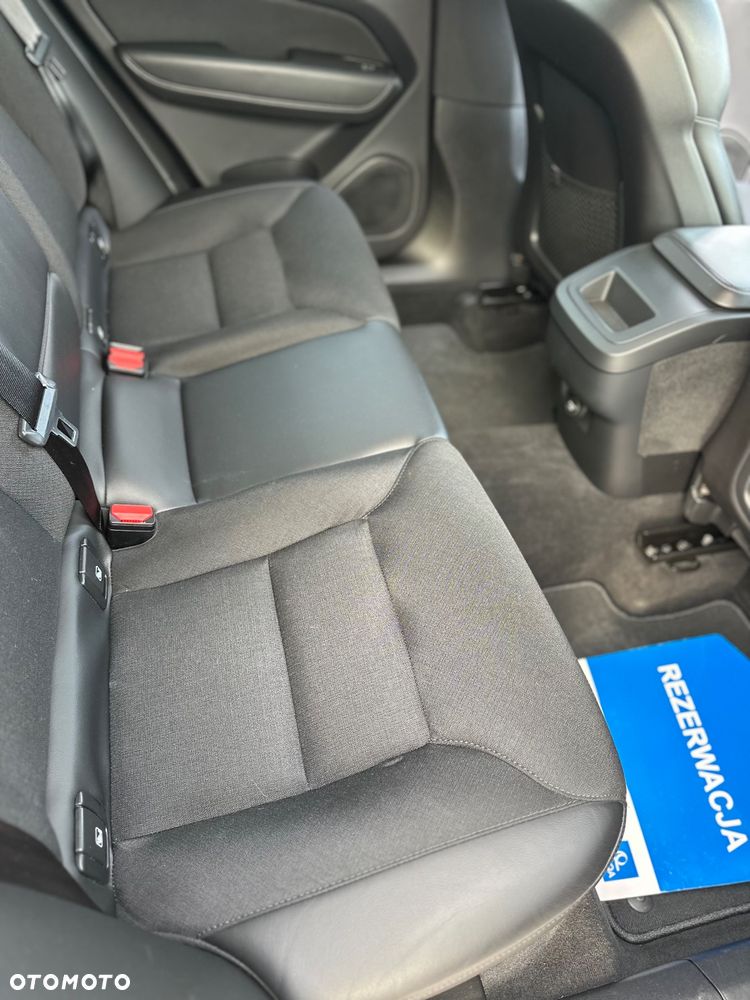 Volvo XC 60 D3 Momentum - 8