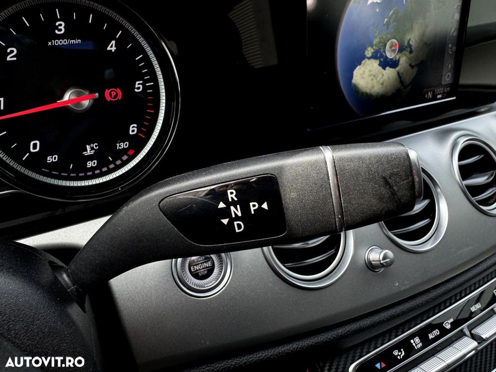 Mercedes-Benz E - 16