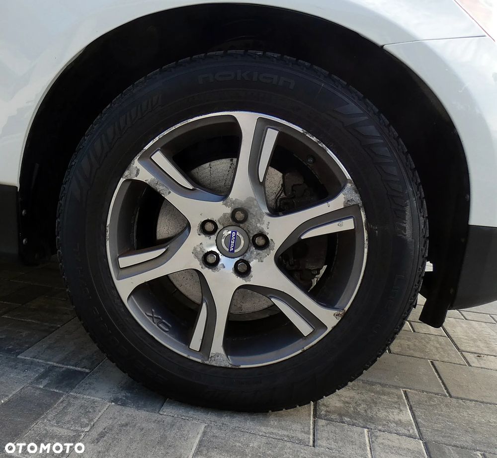 Volvo XC 60 2.4D AWD Momentum - 26
