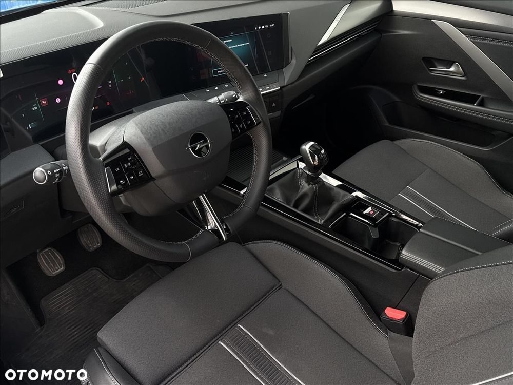 Opel Astra 1.2 T GS S&S - 10