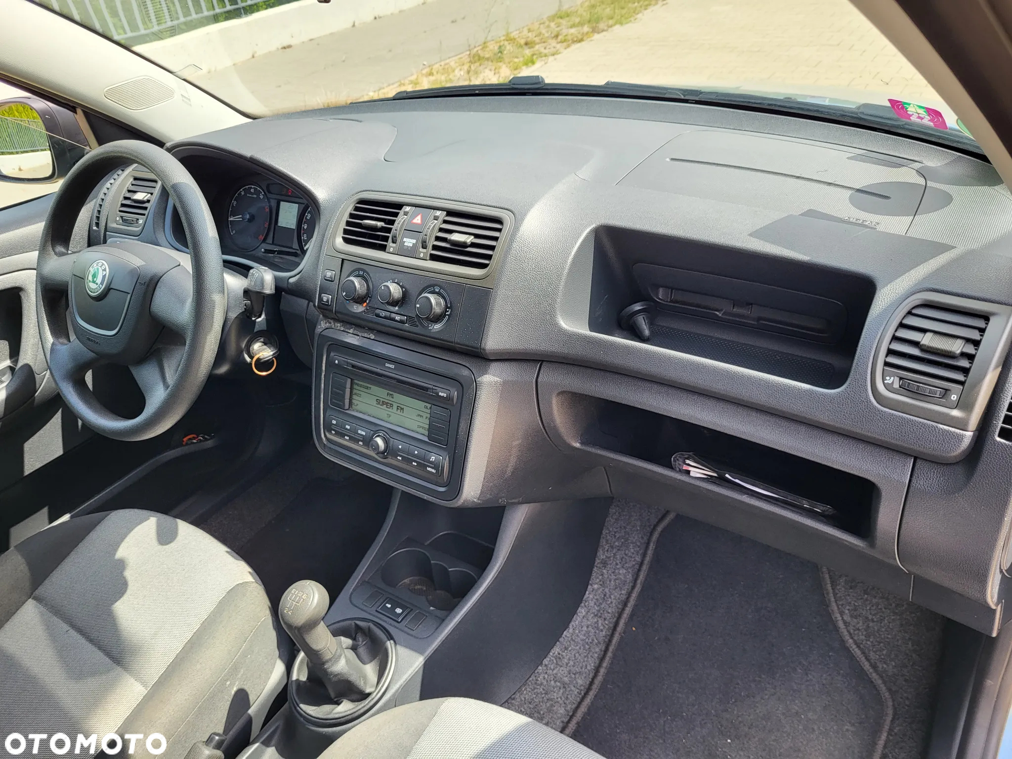 Skoda Fabia 1.2 HTP COOL Edition - 12