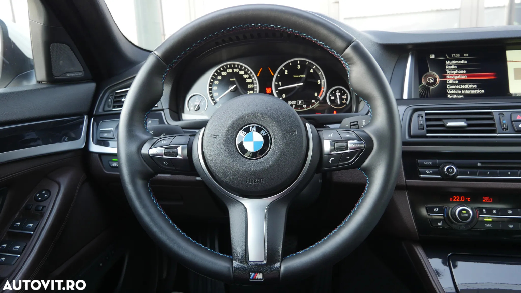 BMW Seria 5 535d xDrive AT - 26