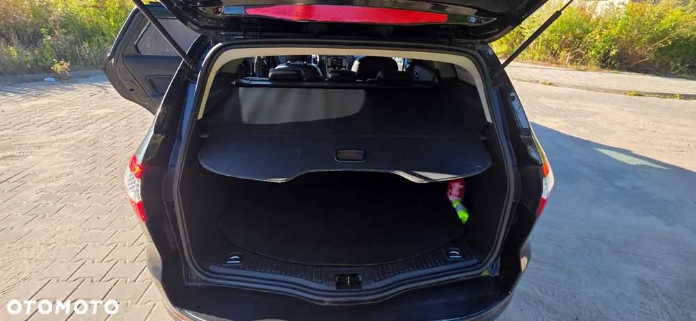 Ford Mondeo 2.0 TDCi Ambiente - 17