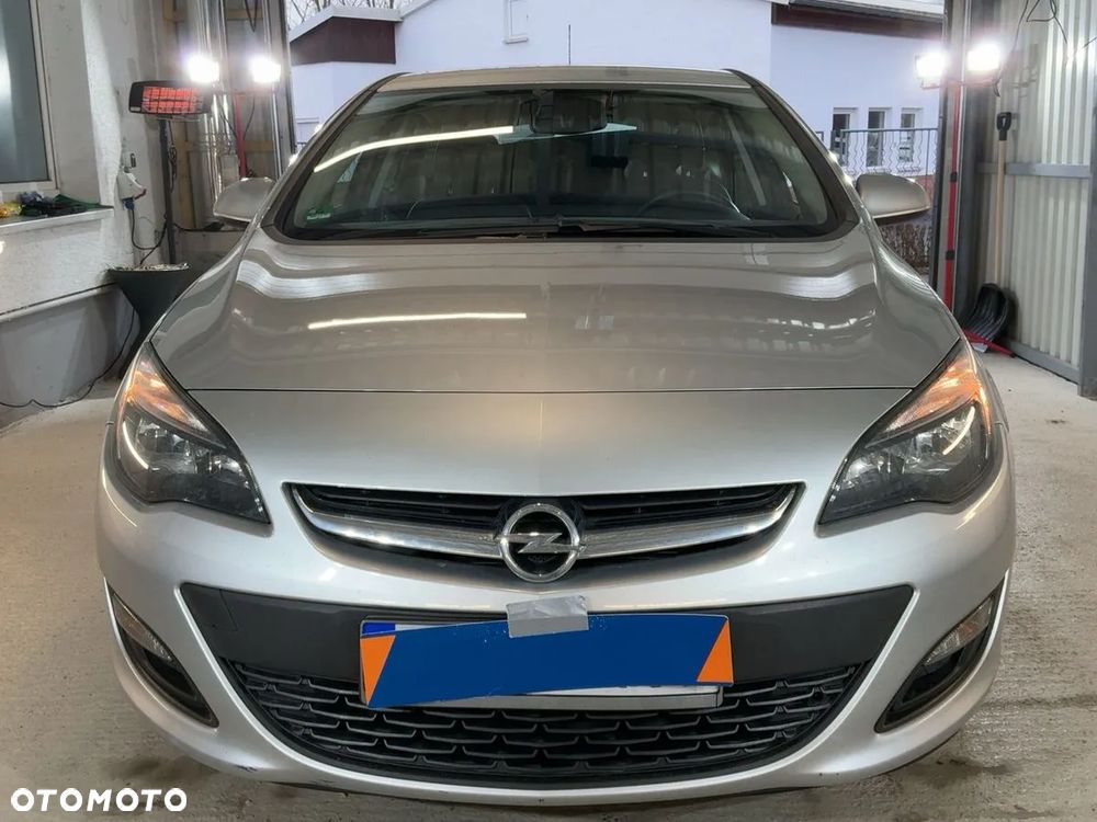 Opel Astra 1.4 Turbo Automatik Style - 4