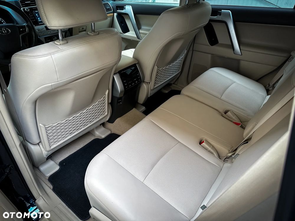 Toyota Land Cruiser LC 2.8 D-4D Invincible - 27