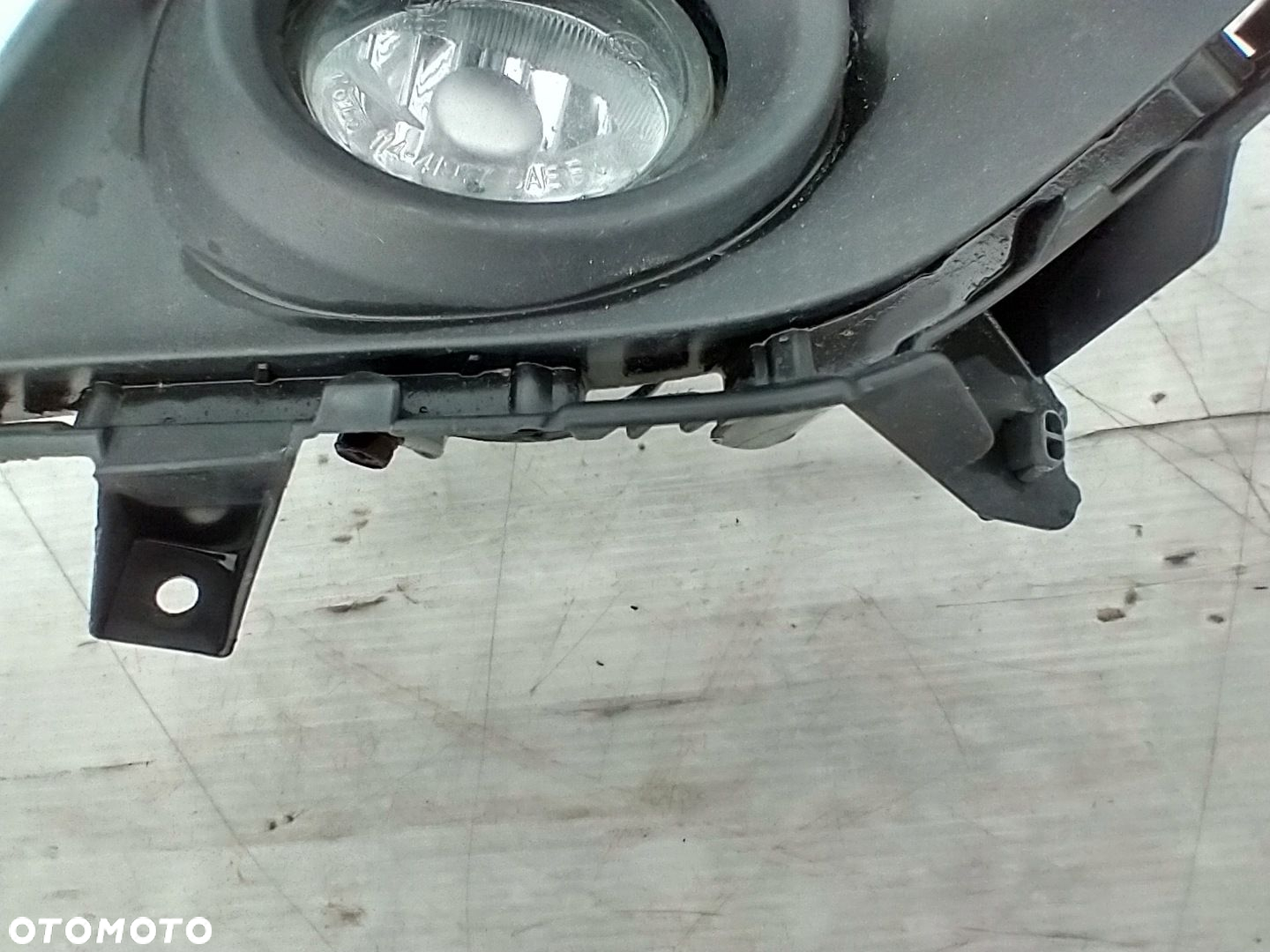 Halogen prawy z kratka oslona Mazda 6 GJ GH GHR4-50C11 - 5