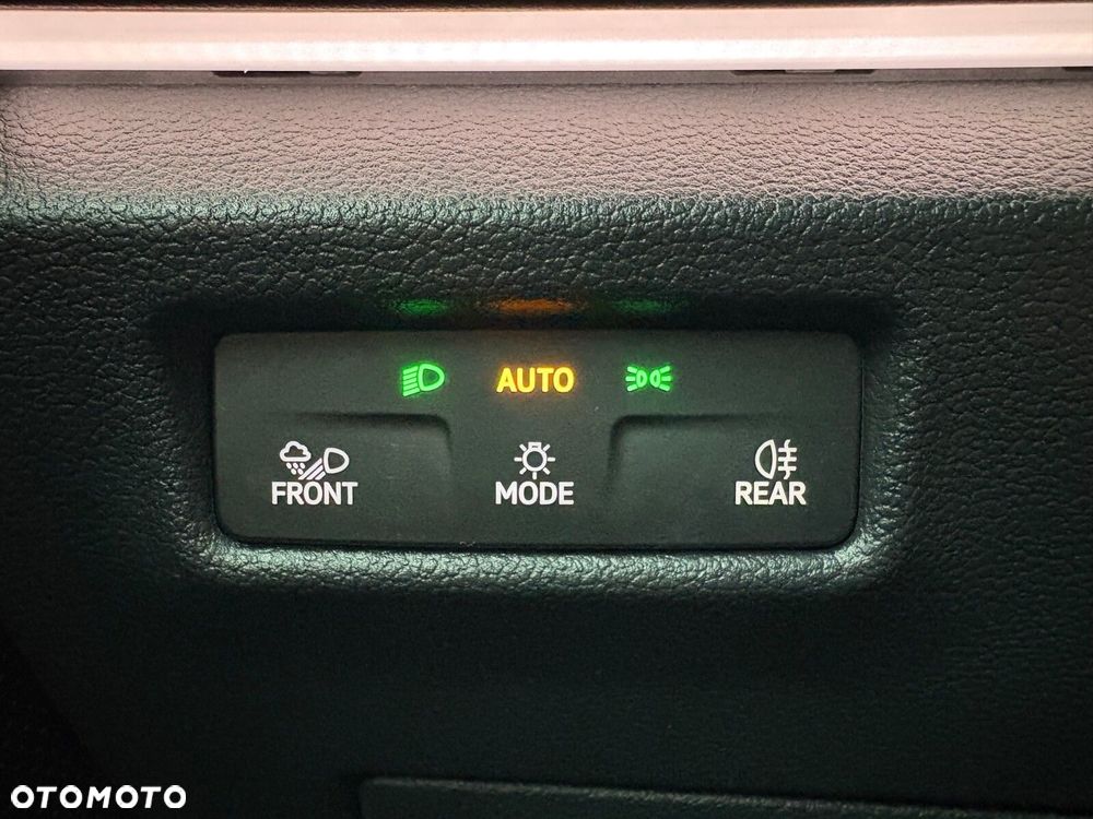 Volkswagen Tiguan - 29