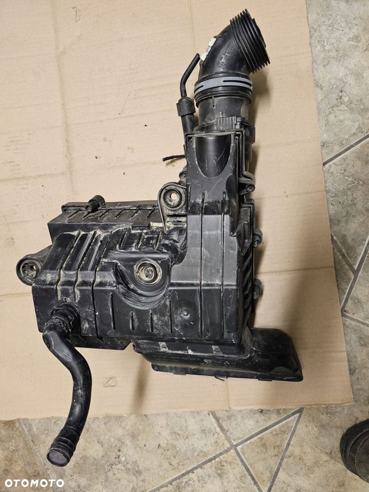 obudowa filtra powietrza volkswagen 5q0129607aa - 2