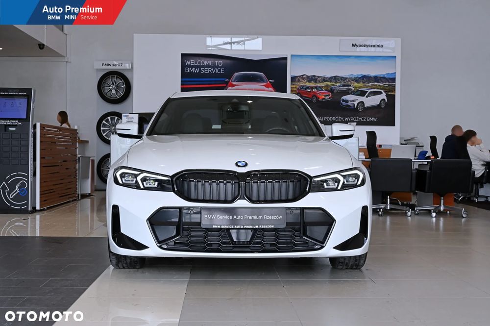 BMW Seria 3 330i M Sport - 3