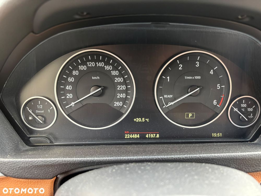 BMW Seria 3 320d xDrive Luxury Line - 7