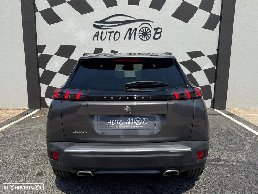 Peugeot 2008 1.2 PureTech Allure EAT8 - 10