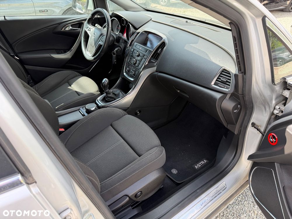 Opel Astra 1.6 Design Edition - 22