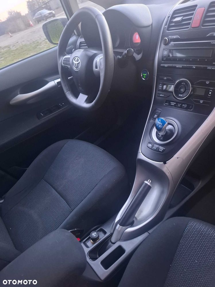 Toyota Auris - 8