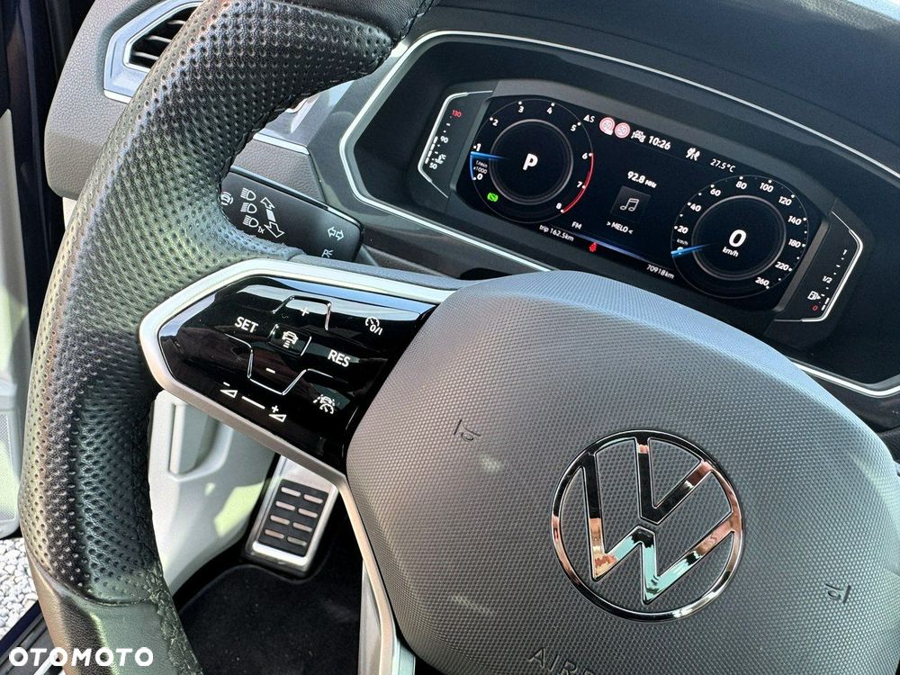 Volkswagen Tiguan - 16