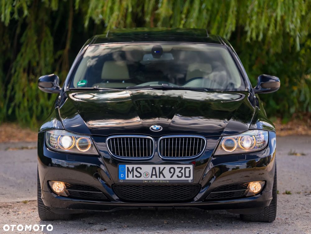 BMW Seria 3 325i Edition Exclusive - 3