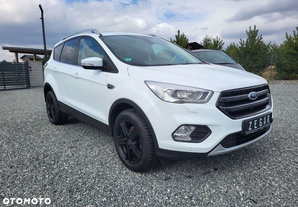 Ford Kuga - 26