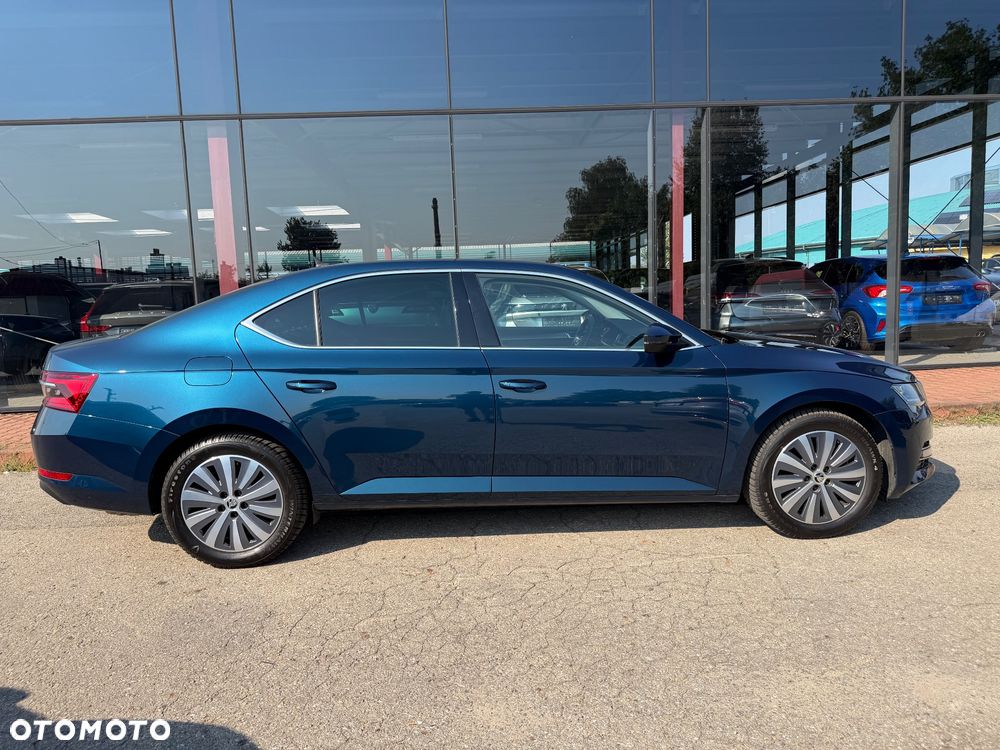 Skoda Superb 2.0 TSI DSG Style - 10
