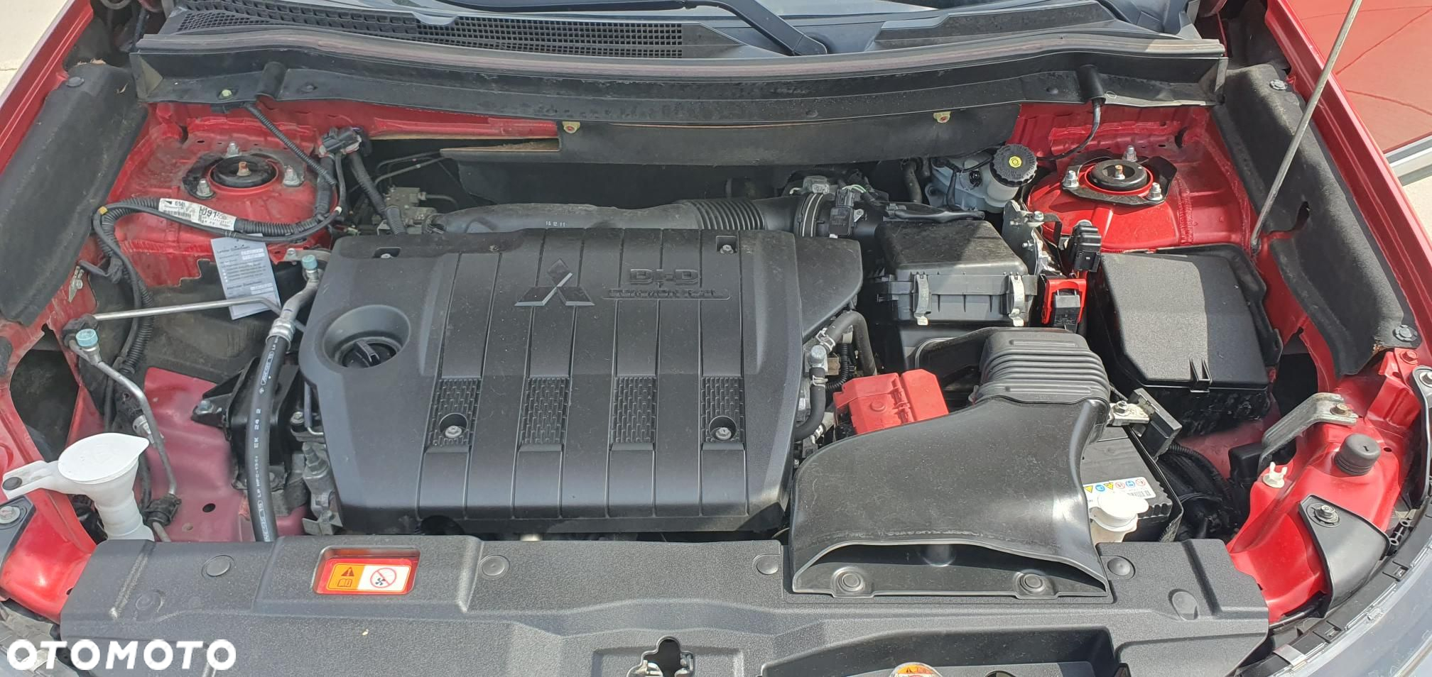 Mitsubishi Outlander 2.2 DI-D 4WD Automatik Edition 100+ - 25