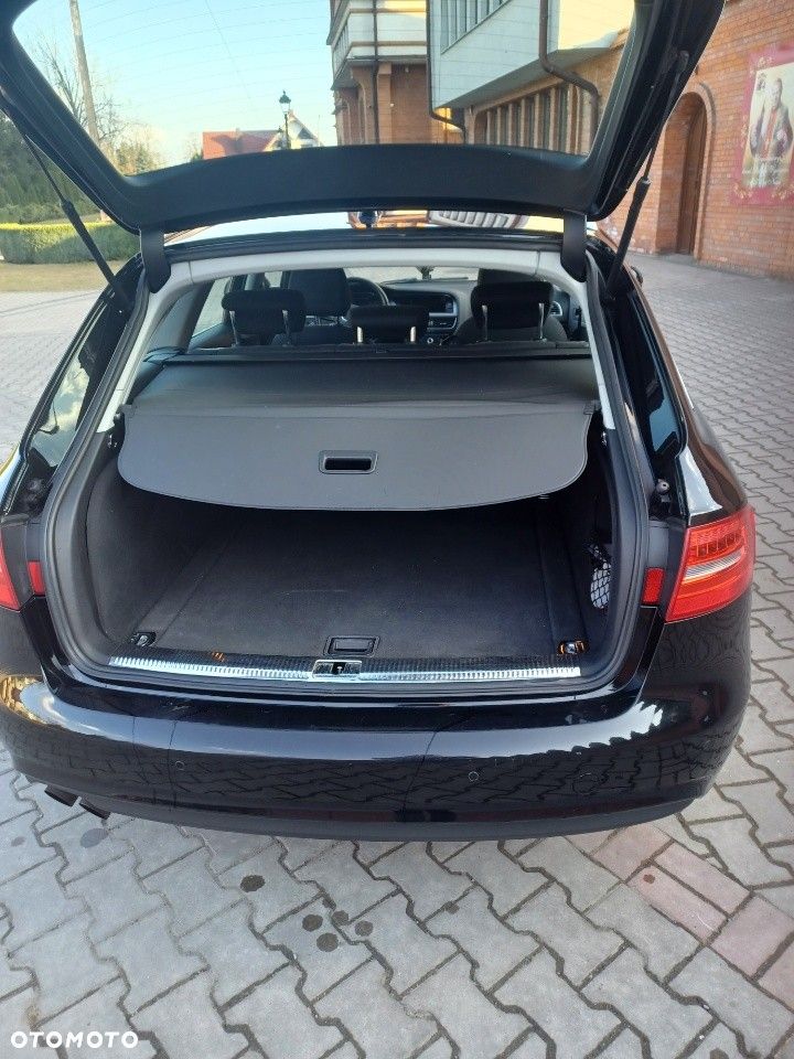 Audi A4 Avant 2.0 TDI DPF Ambiente - 10