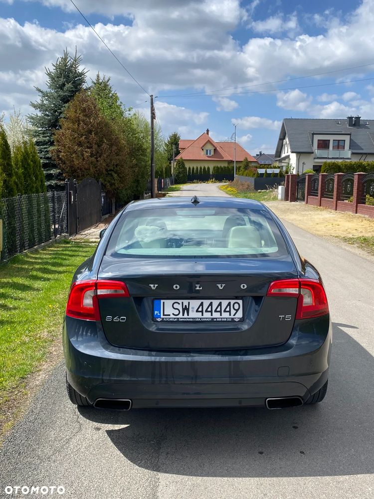 Volvo S60 2.5 T5 - 14