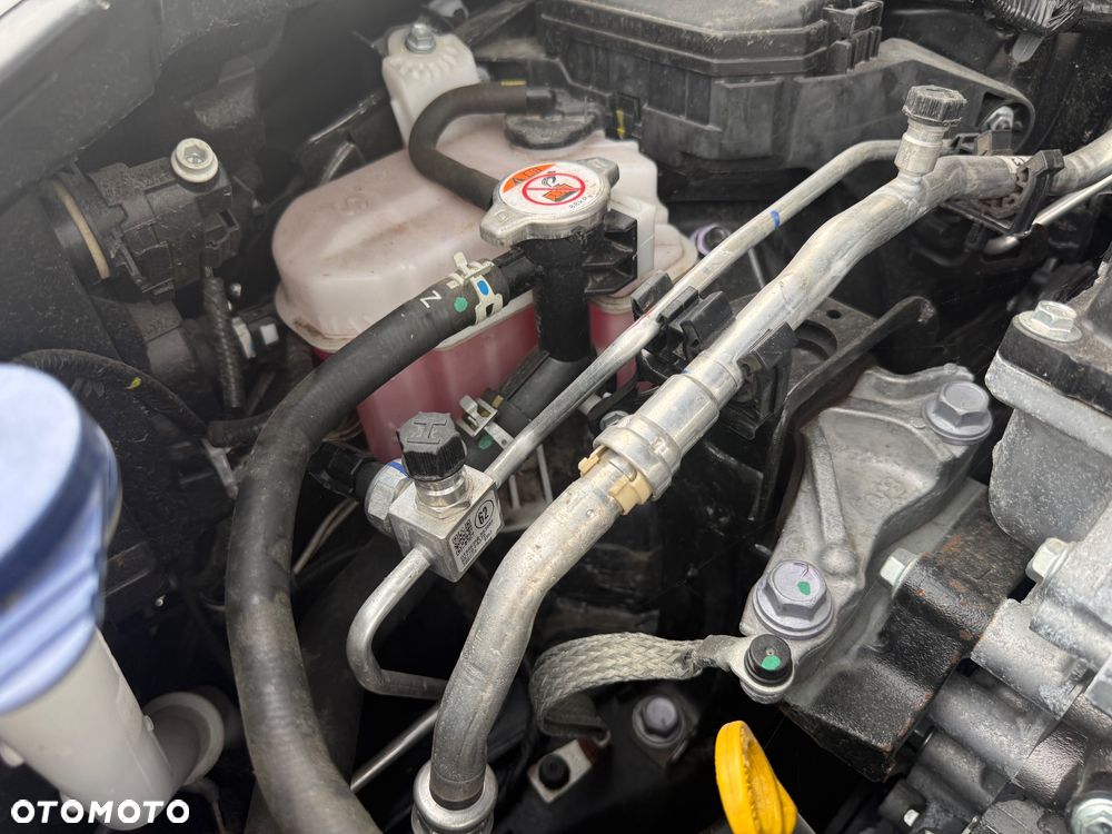Toyota C-HR - 15