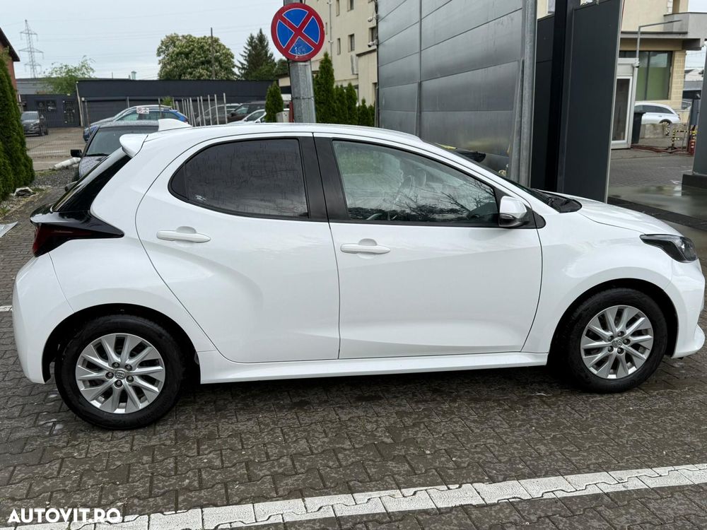 Toyota Yaris 1.5 L Active - 9