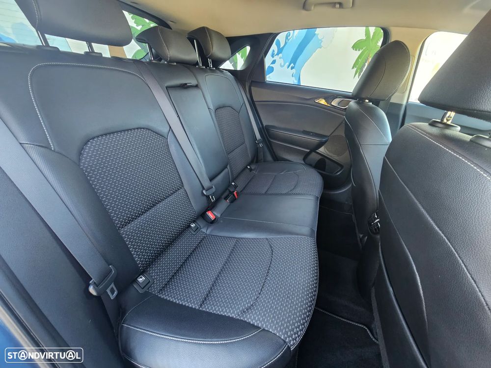 Kia Ceed 1.6 CRDi GT Line+SRF - 22