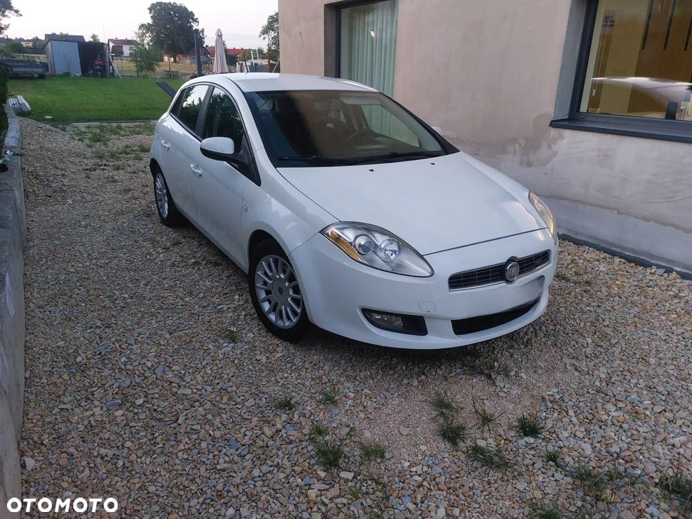 Fiat Bravo 1.4 T-JET 16V Street - 1