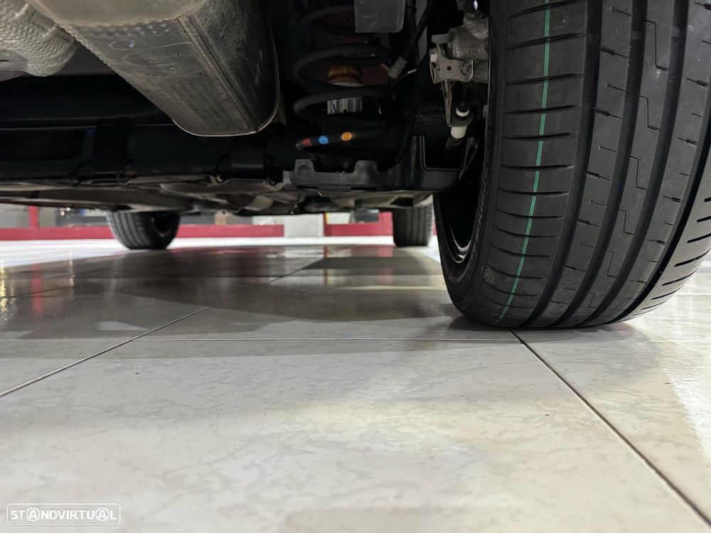 Peugeot 2008 1.2 PureTech GT Line - 5