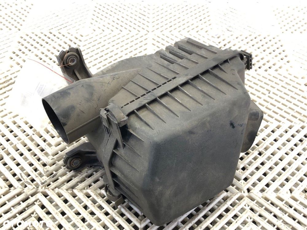 OBUDOWA FILTRA POWIETRZA  HYUNDAI i30 (GD) 2011 - 2016 1.6 CRDi 81 kW [110 KM] olej napędowy 2011 - - 1