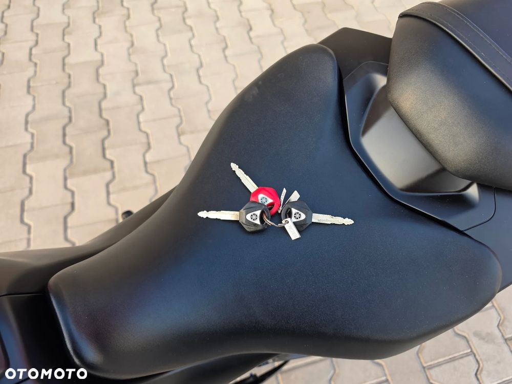 Yamaha MT - 7
