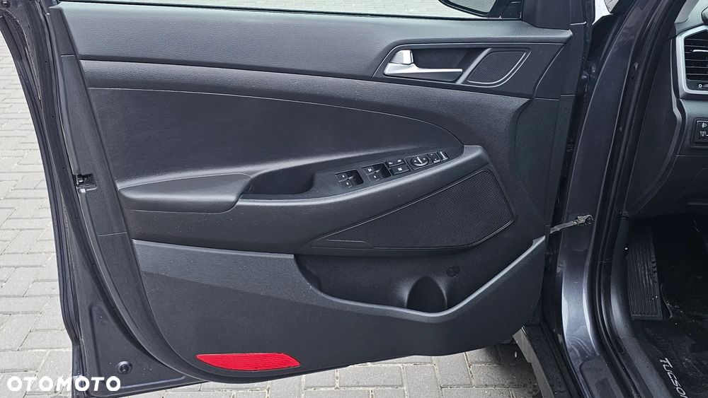 Hyundai Tucson blue 1.6 GDi 2WD Navi - 16