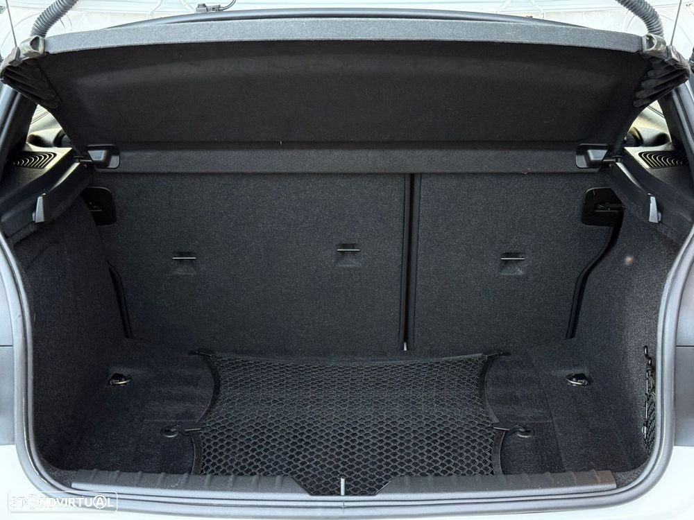 BMW 118 d Pack M Auto - 24