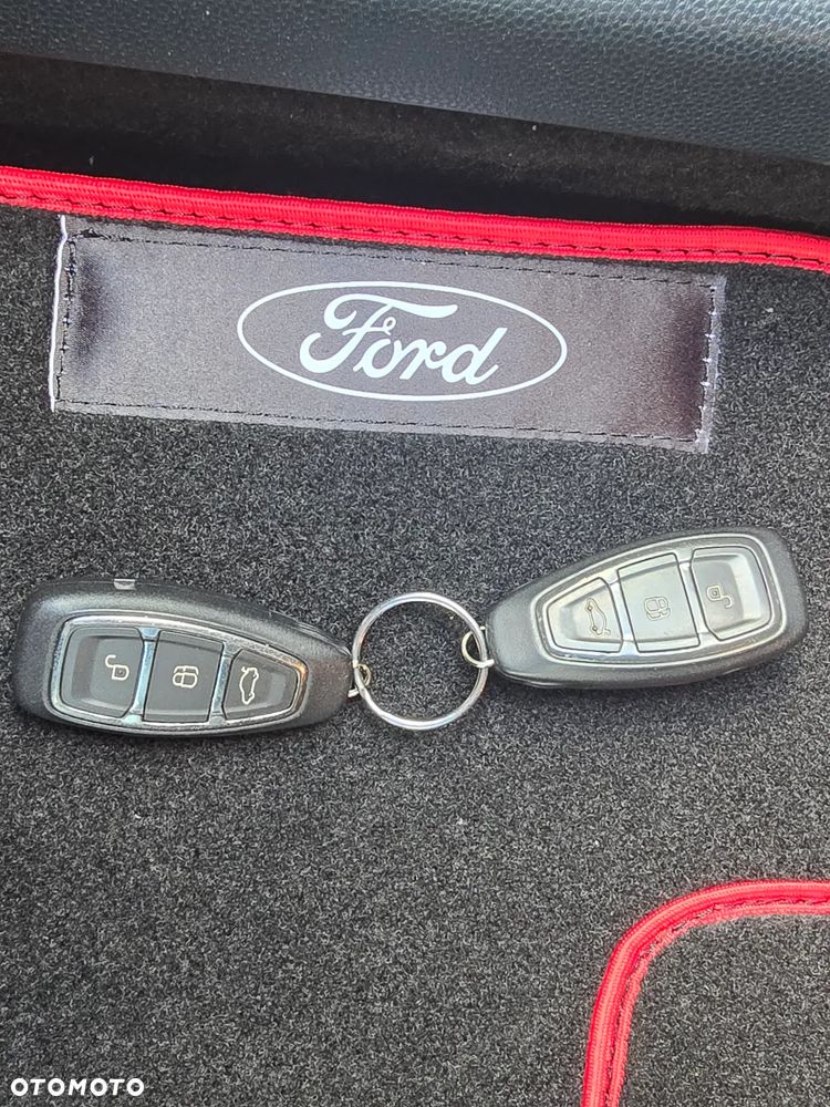 Ford Fiesta - 23