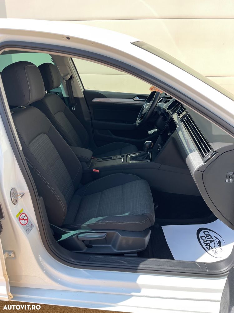 Volkswagen Passat - 22