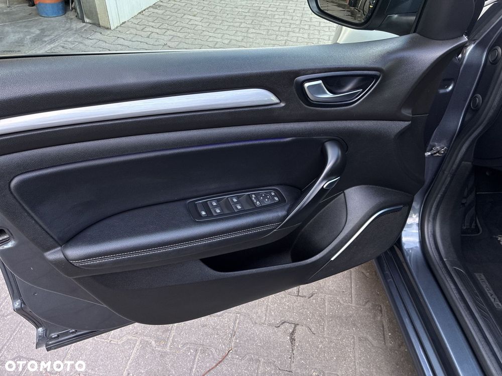Renault Megane 1.3 TCe FAP Intens - 11