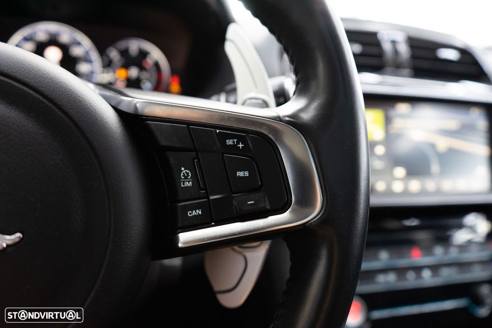 Jaguar F-Pace 20d Aut. R-Sport - 42