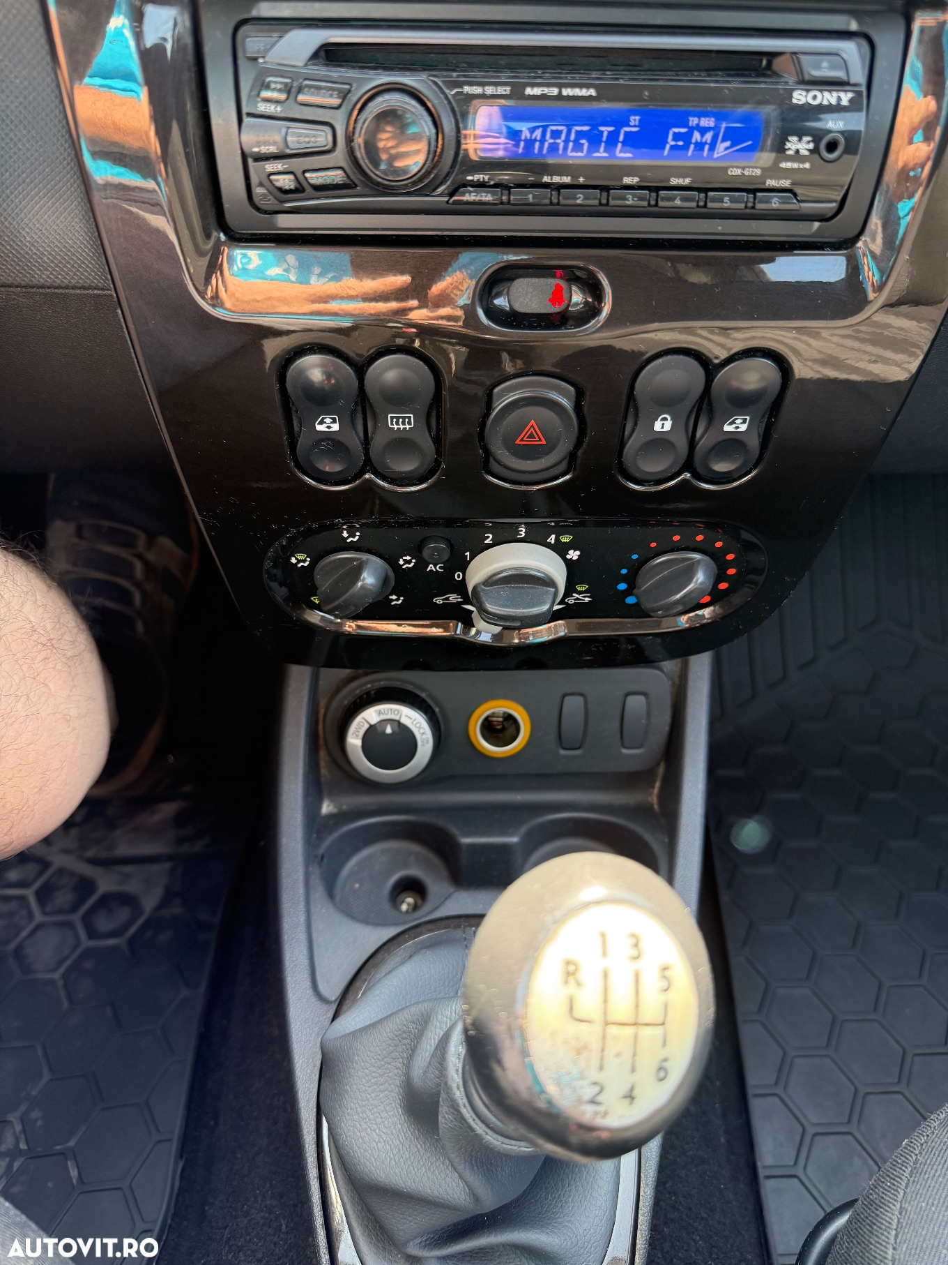Dacia Duster 1.5 dCi 4x4 Ambiance - 7