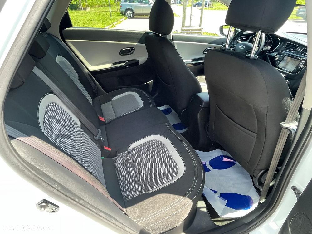 Kia Ceed 1.6 GDI ISG UEFA EURO 2016 - 13